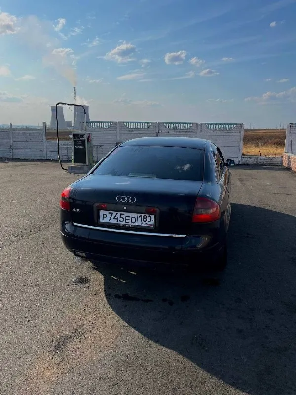 ❗️продам audi a6 с5 ❗️ ✅объем 1.8 турбо🚀 ✅год выпуска: 2000 год ✅из документов: птс; стс; дкп. я собственник (второй владелец) ✅комплектация: 4 эл. стеклоподъемники; эл. регулировка зеркал; центральный замок; 2 ключа; гур; кондиционер ✅дно и стаканы в прекрасном состоянии, кузов оцинкован ❗️по лкп есть незначительные нюансы в силу возраста, на езду никак не влияют 💰цену вижу: 320.000 руб. реальному покупателю хороший торг 📍находится в г. харцызске ☎️обращаться в лс либо по номеру телефона +7 (949) 436-12-42 📞 звоните: +7(949)4361242 - фотография - 3