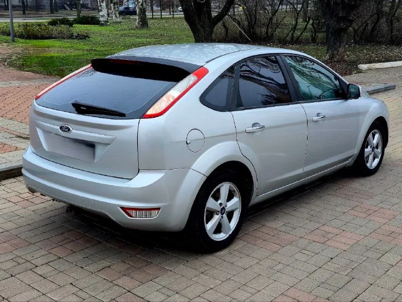 ❗в продаже 🚘 ford focus 2 рестайлинг. 📅 2008г. ⚙️двигатель: 1.8 ⛽топливо: бензин/ 🔧тип кпп: механика. 📝 описание: установлено гбо. у автомобиля было 3 владельца, последний 10 лет. мотор капиталися, на данный момент работает без нареканий. кпп без проблем. кузов в достойном для своих лет состоянии. технически машина полностью обслужена. салон чистый, опрятный в хорошем состоянии. комплектация: ✅кондиционер ✅2 эл. стеклоподъёмника ✅ближний bi-led ✅птф bi-led ✅магнитола android ✅подлокотник ✍️автомобиль полностью юридически чист, без штрафов, ограничений и залогов. все необходимые документы находятся в наличии. 💰 стоимость — 499 999 ₽ 🎁 🏠 территориально — донецк 📲 вопросы по телефонам: +7 949 637 61 26 📞 +7 949 312 90 59 📞 📞 звоните: +7(949)6376126 - фотография - 4
