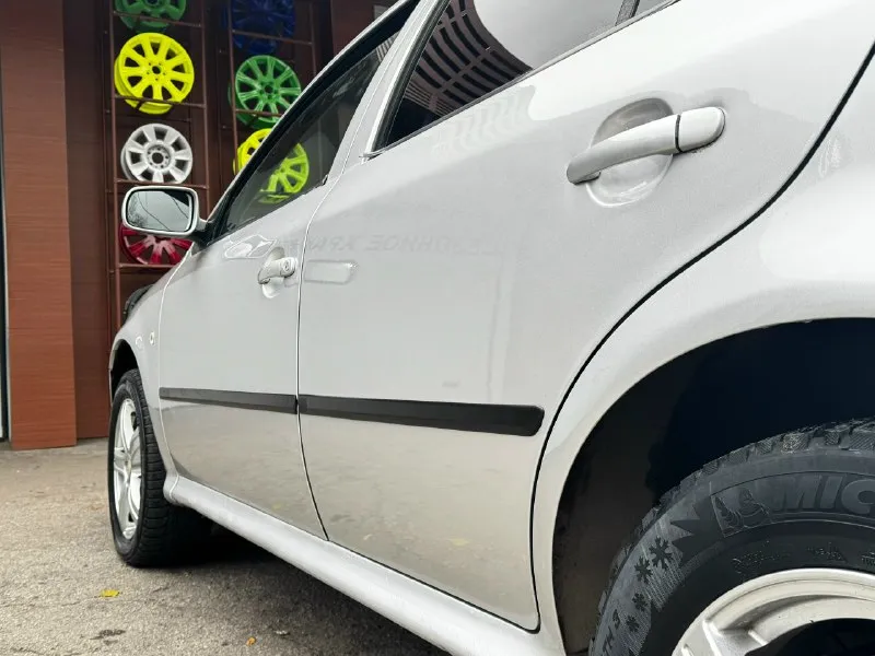 Продам skoda octavia tour 1.6 автомобиль в отличном состоянии без дефектов (гнили, коррозии, ржавчин и тд. ) за все время эксплуатации у автомобиля 2 собственника. большую часть простояла в теплом гараже. пробег:170.000 км бережное использование автомобиль не участвовал в дорожно транспортных происшествиях (без дтп) днище и пороги абсолютно целое без дыр и тд. техническая часть:без посторонних звуков и без вложений. год выпуска:2007 объем двигателя:1.6 кпп:механика 5-ти ступка привод:передний комплектация:рабочий кондиционер, усилитель руля (гур), центральный замок, электрорегулируемые зеркала, обогрев зеркал, передние электростеклоподъёмники, регулировка рулевой колонки, регулировка сидений по высоте, массажные передние сидения, хорошая акустика, обогревы стекла, подушка безопасности airbag, диски радиусом 16r резина зима michelin, сервисные книги. стоимость:610.000₽ хороший торг строго возле автомобиля. контактный номер телефона: +79494675503 также whatsapp, telegram. 📞 звоните: +7(949)4675503 - фотография - 4