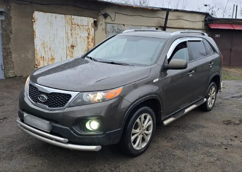 Продам kia sorento 2012г. 2.4 бензин мкпп 6ст. Очень достойное состояние автомобиля, мотор работает идеально, без расхода масла, лишнего шума нет! Кпп так же без вопросов, кузов в идеальнейшом состоянии. Ходовая полностью обслужена, масла поменяны, кондиционер заправлен. За машину не стыдно! Возможен обмен на авто дешевле, документы в полном порядке, любое ваше сто без проблем! Цена 1.275 +79497988197 донецк
📞 Звоните: +7(949)7988197 - фотография - 1