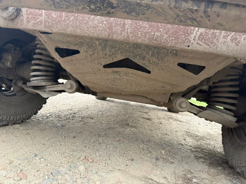 Боевая нива, 2016 год, подготовленная для грязи и бездорожья. в техническом плане всё работает, есть куда приложить руки по кузову. подвеска вся усиленная, лифтованна. находится в аксае. писать в вк. возможен обмен на легковую с доплатой в обе стороны. цена 440к торг. +79599937740 тг ватсап - фотография - 8