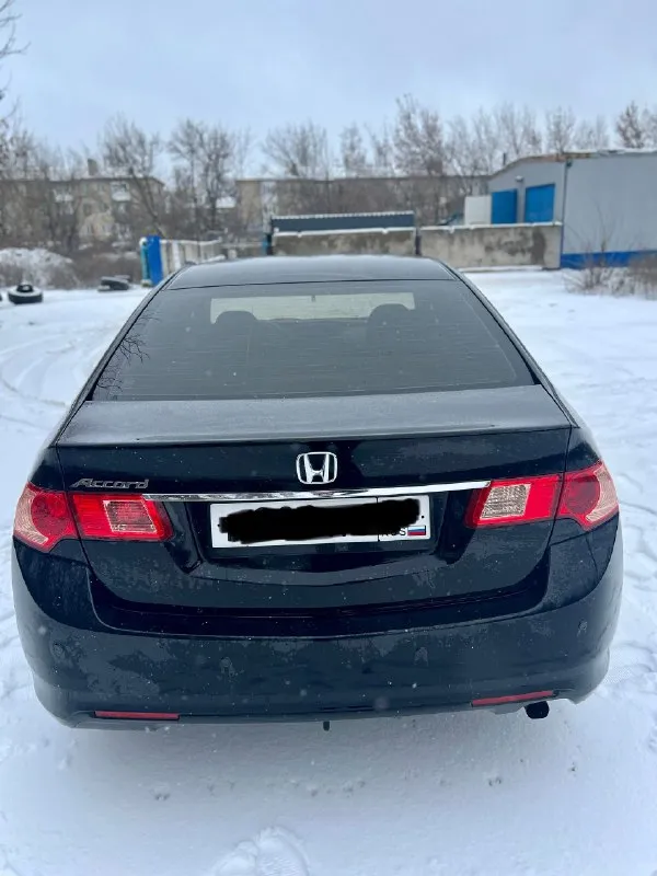 Продам honda accord 2012 г. в. рестайлинг! оригинальный пробег 221.000 км. двигатель 2.0л надёжный, экономичный, масло не ест ни грамма, не дымит. коробка автомат, работает штатно и плавно. кузов без гнили и ржавчины. по ходовой автомобиль обслужен полностью, без посторонних звуков и не требует вложений. салон в идеальном состоянии, соответсвует пробегу. два заводских ключа, сервисная книга! сигнализация с автозапуском и управлением со смартфона. автомобиль полностью обслужен, денег на него не жалел, за машину не стыдно. юридически чистый автомобиль. цена 1.150.000₽ осмотр г. макеевка +79494009981 +79490710021 ✅подписаться✅ 📰разместить объявление📰 📞 звоните: +7(949)4009981 - фотография - 6