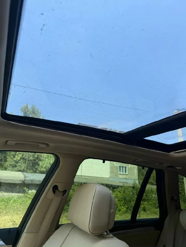 Продается bmw x5 черного цвета, 2013 года выпуска. пробег составляет всего 220 километров, что говорит о том, что автомобиль находится в идеальном состоянии. в птс указан один владелец. объем двигателя составляет 3 литра и мощность 306 лошадиных сил. тип двигателя - бензин, а коробка передач - автоматическая. привод - полный. полная комплектация, есть панорама. не бит и не крашен. этот автомобиль - отличный выбор для тех, кто ищет надежный, комфортный и стильный автомобиль. он сочетает в себе высокую производительность и отличную управляемость. если вы ищете автомобиль для путешествий или для повседневной езды, то bmw x5 - отличный выбор. не упустите возможность приобрести этот прекрасный автомобиль +79493622179 цена : 2.1 📞 звоните: +7(949)3622179 - фотография - 6