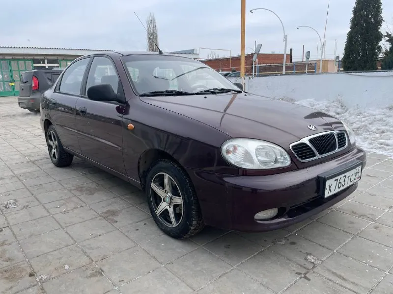 Продам заз шанс ( тот же ланос)( обьем двигателя 1,5) 2011г. автомобиль с оригинальным пробегом 136 000 км. 1 собственник по птс. комплектация sе цена: 340 000 рублей (торг уместен). характеристики: - двигатель: 1.5 л. - кпп: механическая. - пробег: 136 000 комплектация: -гидроусилитель руля. - airbag. - сигнализация с автозапуском. - 2 стеклоподъемника ( передние). -музыка - технически исправен. документы: - чистые (без штрафов/ограничений). - переоформление в мрео г. макеевка. контакты: - телефон: +79493846283 ( телеграмм, макс) - город: макеевка. ✅подписаться✅ 📰разместить объявление📰 📞 звоните: +7(949)3846283 - фотография - 2