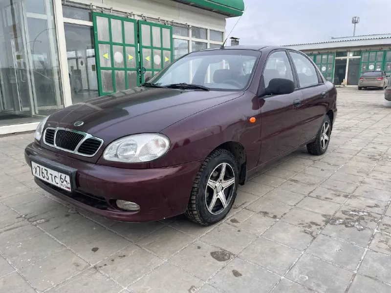 Продам заз шанс ( тот же ланос)( обьем двигателя 1,5) 2011г. автомобиль с оригинальным пробегом 136 000 км. 1 собственник по птс. комплектация sе цена: 340 000 рублей (торг уместен). характеристики: - двигатель: 1.5 л. - кпп: механическая. - пробег: 136 000 комплектация: -гидроусилитель руля. - airbag. - сигнализация с автозапуском. - 2 стеклоподъемника ( передние). -музыка - технически исправен. документы: - чистые (без штрафов/ограничений). - переоформление в мрео г. макеевка. контакты: - телефон: +79493846283 ( телеграмм, макс) - город: макеевка. ✅подписаться✅ 📰разместить объявление📰 📞 звоните: +7(949)3846283 - фотография - 5