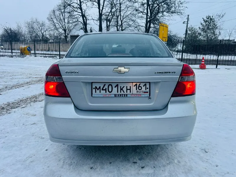 Продается chevrolet aveo t 250.2009 г выпуска покупалась и первая регистрация в 2010 г 1.4 101 лс без теплообменика работает изумительно не дымит не троит пробег 135 т. км. подтвержденный автотекой авто без дтп без расчетов и выплат кузов без коррозии без гнили днище пороги без гнилых мест авто без каких либо вложений все то пройдены замена ремня грм с помпой и роликами была 5 т, назад также заменены масла фильтра антифриз установлена зимняя резина салон чистый не рваный под капотка также в отличном состоянии все номера на авто читаются номер мотора вин код на учет встанет без проблем авто ростовская была в одной семьи была перерегистрация в кругу семьи цена 510т +79498313052 📞 звоните: +7(949)8313052 - фотография - 2