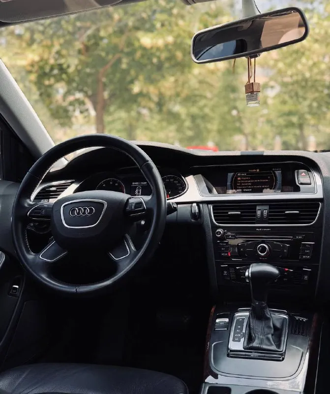 Продам audi a4 quattro (2014 год, рестайлинг) ▶️2.0 tfsi (225 л. с.) ▶️пробег 140.000 (реальный), стоит контрактный мотор 80.000 пробега. готов к любым проверкам на сто ▶️привод: полный ▶️коробка: надежный aisin, ✖️не робот✖️ ▶️2 ключа ▶️машина полностью обслужена. кузов в керамике, по лкп вопросов нет салон ухоженный пакет s-line ▶️ все чеки по обслуживанию за последние 4 года в наличие. ▶️отдам 2 комплект резины ▶️продажа от владельца, владею 2 года. ▶️цена 1.550.00 с торгом на месте при виде денег ▶️осмотр донецк ▶️+79498953141 waubfafl8en031258 📞 звоните: +7(949)8953141 - фотография - 10