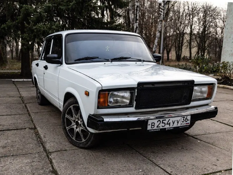 Продам 2107 карб цена 200 тыс пороги днище целое двигатель шепчет по электронке все в порядке писать в лс за подробной информации https://vk. ru/a. mariupolskii - фотография - 2