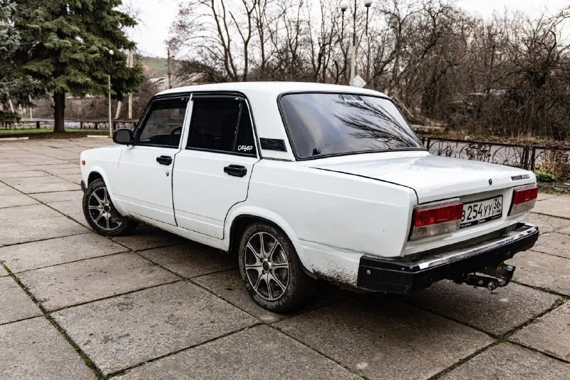 Продам 2107 карб цена 200 тыс пороги днище целое двигатель шепчет по электронке все в порядке писать в лс за подробной информации https://vk. ru/a. mariupolskii - фотография - 3