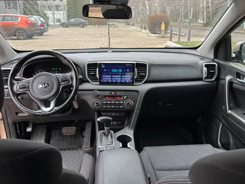 Kia sportage официал
Эксплуатации с 2019 года
Двигатель 2.0 бензин
Коробка автомат
Родной пробег 141 тыс. Км
Автомобиль в отличном состоянии,
Кузов без дтп весь в заводском окрасе !
Двигатель, коробка, ходовая на 5+
Вообщем автомобиль не какого вложения не требует !
В автомобиле есть все для комфорта,
2-Х зонный климат- контроль,
Круиз-контроль,
Датчики света, и дождя,
Подогрев руля, и всех сидений,
Подогрев зеркал и стекл,
Многофункциональная магнитола android
Bluetooth, громкая связь,
И многое другое.
С документами полный порядок любой вид оформления
Г. Донецк
Цена1.930 тыс. ₽
Возможен обмен
Звоните остальное по
+79495210905
📲 Tg: r. B
📞 Звоните: +7(949)5210905 - фотография - 9