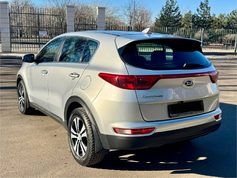 Kia sportage официал
2018 Год выпуска
Двигатель 2.0 бензин
Коробка автомат
Пробег 139 тыс. Км
Автомобиль в отличном состоянии,
Кузов весь в заводском окрасе !
Вложения не какого не требует от слова совсем !
В машине есть все для комфорта,
Кондиционер,
Датчики света, и дождя,
Подогревы сидений передних, и задних,
Подогревы зеркал, зоны дворников,
Многофункциональная магнитола
Usb, bluetooth, громкая связь,
Камера заднего вида,
И многое другое !
С документами полный порядок продажа с полным переоформлением в мрэо
Г. Донецк
Цена 1.865 тыс. ₽
Звоните остальное по
+79495210885
📲 Tg: r. B
📞 Звоните: +7(949)5210885 - фотография - 5