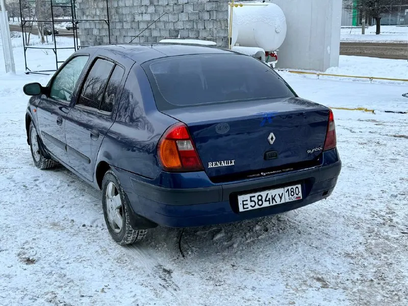 Продаю renault symbol 2004 года рестайлинг. местный авто покупался в автосалоне в донецке. один хозяин. 1.4 газ/бензин. техника авто на 5+ ходовая новая не гнилой, кузов оцинкован. есть мелкие возрастные нюансы. комплектация с гидроусилителем, кондиционером, подогревами, омывателями фар и т. д свежая зимняя резина. машина не подводит никогда юридически чистый автомобиль донецк 245.000 рублей +79495097888 📲 tg: … 📞 звоните: +7(949)5097888 - фотография - 4