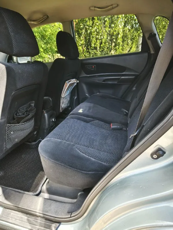 Продам hyundai tucson. год-2008. 2.0 бензин/газ передний привод. один хозяин. пробег 264 тыс. км. на пробеге 257 тыс. км была произведена замена двс на новый контрактный, при переоформлении впишется. тормозные диски + колодки новые, новый комплект сцепления. коробка механика. машина в хорошем состоянии, делать ничего не нужно. учет рф, переоформление без проблем. кондиционер, полный электропакет, центр. замок, подогревы сидений. цена- 950 000 руб. торг у капота!!! осмотр г. макеевка. телефон для связи: +7(949)3213294 📞 звоните: +7(949)3213294 - фотография - 7