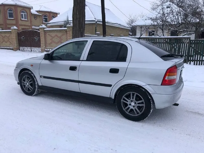 Продам опель астра авто в идеальном состояние вложина не мало сил средств работает исключительно все двс 1 6 шепчет не дымит не троит тянет отлично кпп ходовая часть тоже порядок пороги днище целое без карозии доки чистые без штрафов аграничение аформить без проблем тел для связи +79494792654 - фотография - 8