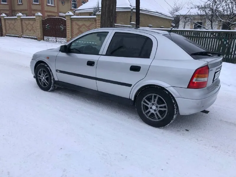 Продам опель астра авто в идеальном состояние вложина не мало сил средств работает исключительно все двс 1 6 шепчет не дымит не троит тянет отлично кпп ходовая часть тоже порядок пороги днище целое без карозии доки чистые без штрафов аграничение аформить без проблем тел для связи +79494792654 - фотография - 9