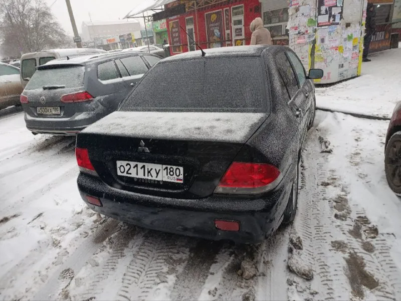 Марка автомобиля: mitsubishi лансер 9 год выпуска: 2006 пробег: 260.000 км объем двигателя: 1.6 описание: продам лансер 9 в отличном состоянии, коробка автомат, переключает плавно без рывков, двигатель работает как часики, масло не ест, салон ухоженный в салоне не курили, стоит хорошая музыка цена: 560.000 номер телефона: +79499657154 город: ясиноватая продавец:. ..😎 предложить пост | мы в вк | реклама 📞 звоните: +7(949)9657154 - фотография - 4