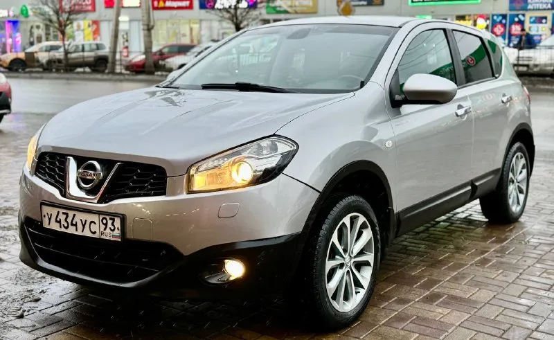 Nissan qashqai 2011 год рестайлинг, 2.0 литра бензин акпп в полной комплектации без дтп по кузову бе... - фотография