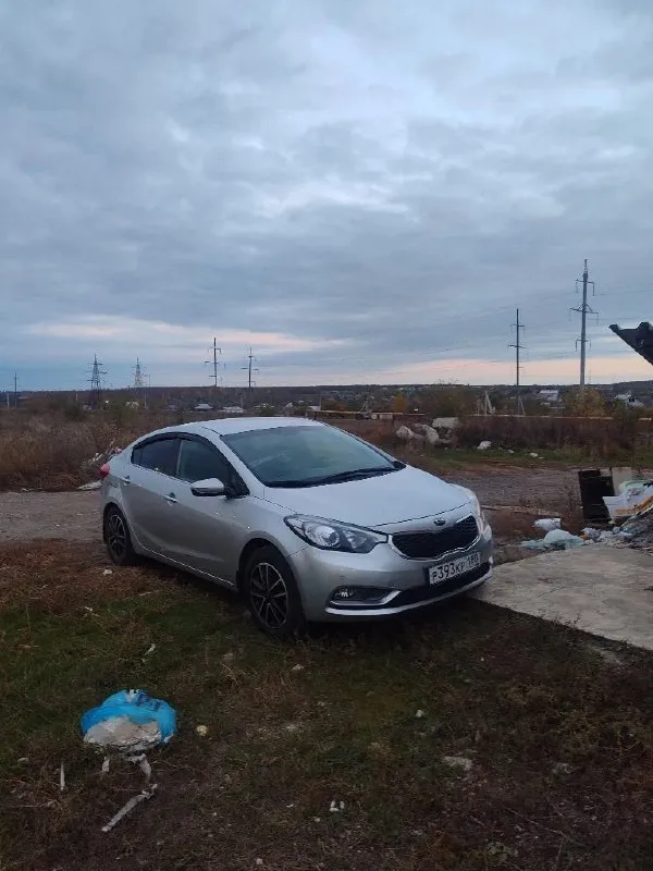 Продам kia cerato 3 2014 2.0 бензин 116 тыс пробег родной пробег родной окрас! Двухзонный климат-контроль, бесключевой доступ, подогрев всех сидений/лобового стекла, датчик света, круиз-контроль, парктроник, два ключа. Цена 1.240 000₽ торг. Т. +79497271178
📞 Звоните: +7(949)7271178 - фотография - 6