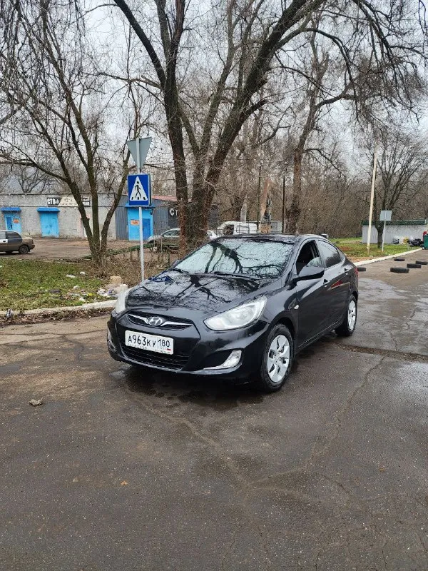 Продам hyundai солярис 2011 год 166 пробега 1.4 бензин механика кондиционер подогрев лобового подогрев сидений 4 стеклоподъемника камера заднего вида сенсорный магнитофон и тд авто в хорошем состоянии новая зимняя резина цена 750.000 руб торг осмотр макеевка тел +79496850245 📲 tg: vlados 📞 звоните: +7(949)6850245 - фотография - 5