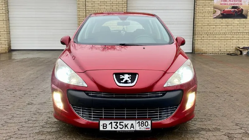🔥peugeot 308🔥 год выпуска: 2009 тип двигателя: бензиновый, 1.6 пробег: 209 000 км (оригинальный) коробка передач: автоматическая комплектации: • датчики света/дождя • электрорегулировка зеркал • электроподъёмники • круиз-контроль • климат-контроль • мультируль • led-фары • двухстороняя сигнализация цена: 550,000 ₽ автомобиль в отличном состоянии, все системы работают. готов к проверке. юридически чист, без обременений. вопросы по телефону: +7-949-41-55-434. возможен торг. - фотография - 5
