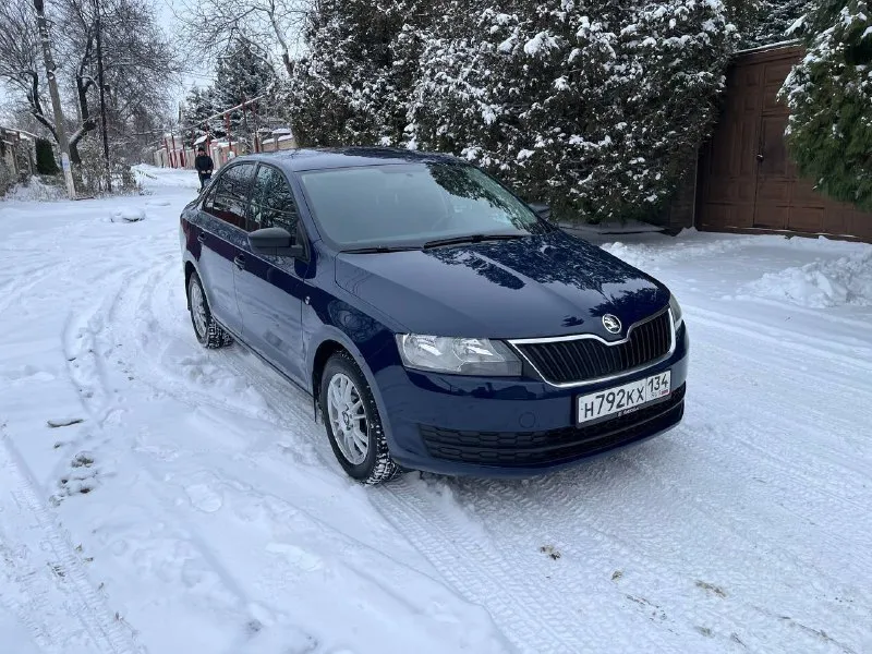 Продам 🔥🔥 skoda рапид 2016 год выпуска двигатель 1.6, механика кондиционер, электро зеркала, музыка,... - фотография