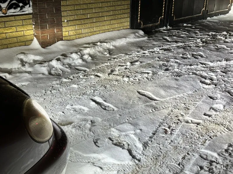 Ланос 2008 1.5 с кондером цена ланос в отличном состоянии, вообще не гнилой, весь ровный и красивый, салон в отличном состоянии, гур рабочий, кондер рабочий, новые колеса! свет в два этажа лед оптика !! цена огонь 240 тысяч торг минимальный!!! из минусов - резина летняя но новая, гудит ролик генератора, не крутит крутилка температуры печки (сама печка работает и дует) мотор работает идеально, обслужен полностью, коробка и ходовка на отлично!!! по документам полный порядок, торг только на бензин +79494935814 📞 звоните: +7(949)4935814 - фотография - 7