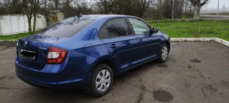 🚘 марка и модель: skoda рапид 📏 пробег: 65000 📆 год: 2018 📝 кпп: ⚙️ описание: автомобиль в отличном состоянии без преувеличения! в красивом цвете. надёжный мотор 1.6 mpi. передний привод. один владелец за всю историю эксплуатации. честный родной пробег. без ржавчины и рыжиков. ходовая в идеальном состоянии, не гремит, не стучит и т. д. состояние салона как новое, нет царапин, затертых сидений и прочего. сигнализация starline. два комплекта резины. любые проверки приветствую. торг уместен естественно. 💰 цена: 1200000 🌍 город: 📞 телефон: +79490844585 🙋‍ нажмите, чтобы связаться с продавцом в тг ✅подписаться✅ 📰разместить объявление📰 📞 звоните: +7(949)0844585 - фотография - 4