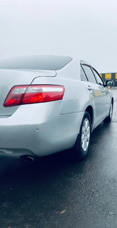 Продается toyota camry( toyota камри)☄️☄️☄️2007 года – надежный спутник для дорог состояние "сел и поехал": этот автомобиль находится в очень хорошем состоянии безупречная работа двигателя. надежная автоматическая коробка передач функционирует отлично, переключение передачи плавно и без рывков. подвеска автомобиля прошла необходимые работы. в данном автомобиле имеются два комплекта колес ❄️☀️ история владения: автомобиль имел 3 владельцев. цена🔥🔥🔥: 930 000 рублей. место осмотра: г. луганск. для получения дополнительной информации и организации осмотра, пожалуйста, свяжитесь по телефону: +79591667878. 📞 звоните: +7(959)1667878 - фотография - 6