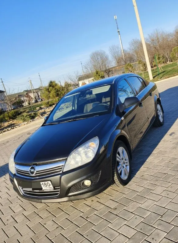 💶 цена:720.000 торг 📮 город:донецк 🚘 марка / модель: opel astra h 📅 год выпуска:2011 📊 пробег:194.000 ⛽ двигатель (тип, объем, ):бензин 1.8 🔧 тип кпп:механика 📝 описание: кузов в родном окрасе, техника идеал без вложений, максимальной комплектации ! 🛞резина зима и лето в подарок 🎁 возможен обмен ! ☎ контактный телефон:+79490454766 +79498069344 - фотография - 2