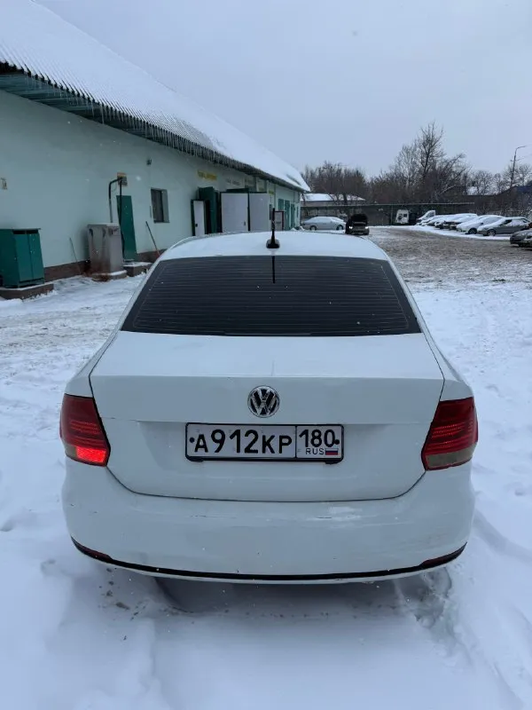 Volkswagen polo 1.6 газ бензин 2019 год 🔥🔥🔥💴цена: 425 т. р. торг 🔥🔥🔥 по технике все в порядке, мотор и коробка отлично. обслужен весь(масло, фильтры, колодки) очень экономичный. расход на газу 200₽ на 100км печка греет🔥💨, едет ровно, не ведет, не трясет. по кузову дно, стаканы, двери, все целое наша местная 180 учет вин и документы на фото смотреть макеевка район пушка +79494529150 🅿️ авторынок днр лнр 🔰 список авторынков юга ➡️ разместить своё авто 🚘 📞 звоните: +7(949)4529150 - фотография - 6