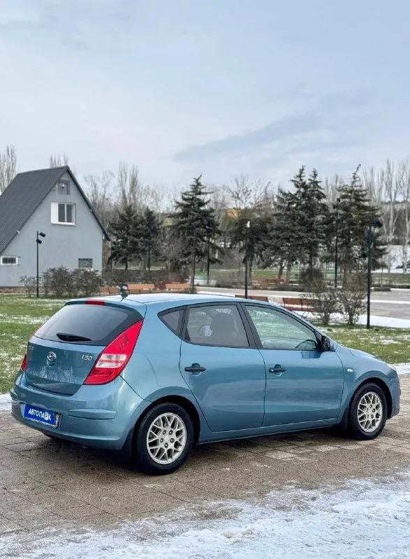 🇰🇵 hyundai i30 💰цена: 800 000р 🏢город: мариуполь 📅год выпуска: 2009 🧾пробег: 112 130 км. ⚙️двигатель: 1.6 ⛽топливо: бензин ⚙️кпп: механика 📞 телефон: +7-949-727-41-51 +7-949-551-91-52 +7-989-263-55-56 💾 описание: ✅ 3 владельца за всю историю. - фотография - 4