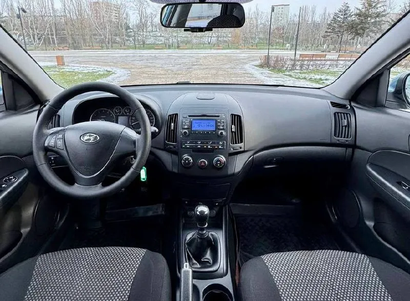 🇰🇵 hyundai i30 💰цена: 800 000р 🏢город: мариуполь 📅год выпуска: 2009 🧾пробег: 112 130 км. ⚙️двигатель: 1.6 ⛽топливо: бензин ⚙️кпп: механика 📞 телефон: +7-949-727-41-51 +7-949-551-91-52 +7-989-263-55-56 💾 описание: ✅ 3 владельца за всю историю. - фотография - 8