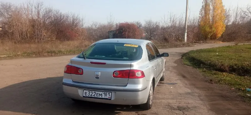Продам renault laguna 2 рестайлинг автомобиль 2007 года. в отличном состоянии кузов оцинкованный авто вся в родном окрасе готов на любые проверки за ваш счёт. 1.6 16 клапанный, не дымит масло не ест от слова совсем. комбинированный сало, 2 зонный климат, датчик света, датчик дождя, автоматический электро ручник работает идеально, стоят оригинальные r16 диски на хорошей резине, лето отдам в подарок, новая 2 дин магнитола 4 новых динамика, электро регулировка зеркал с подогревом, 4 стеклоподъёмника, 2 ключа, кнопка старт стоп с завода. 5 тысячи назад был поменян комплект грм вместе с помпой, за автомобилем следил менял всё вовремя. стоят новые передние стойки с опорами и подшипниками, свежее масло поменял 1000 км назад, новое сцепление вместе с корзиной и выжимным. я собственник, автомобиль застрахован, документы все в порядке. продажа с полным переоформлением. цена 630р реальному покупателю торг. находится автомобиль в г. антрацит тел. +79592501313 📞 звоните: +7(959)2501313 - фотография - 8