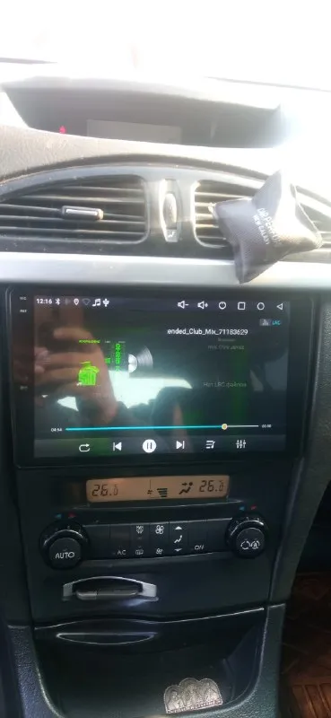 Продам renault laguna 2 рестайлинг автомобиль 2007 года. в отличном состоянии кузов оцинкованный авто вся в родном окрасе готов на любые проверки за ваш счёт. 1.6 16 клапанный, не дымит масло не ест от слова совсем. комбинированный сало, 2 зонный климат, датчик света, датчик дождя, автоматический электро ручник работает идеально, стоят оригинальные r16 диски на хорошей резине, лето отдам в подарок, новая 2 дин магнитола 4 новых динамика, электро регулировка зеркал с подогревом, 4 стеклоподъёмника, 2 ключа, кнопка старт стоп с завода. 5 тысячи назад был поменян комплект грм вместе с помпой, за автомобилем следил менял всё вовремя. стоят новые передние стойки с опорами и подшипниками, свежее масло поменял 1000 км назад, новое сцепление вместе с корзиной и выжимным. я собственник, автомобиль застрахован, документы все в порядке. продажа с полным переоформлением. цена 630р реальному покупателю торг. находится автомобиль в г. антрацит тел. +79592501313 📞 звоните: +7(959)2501313 - фотография - 9