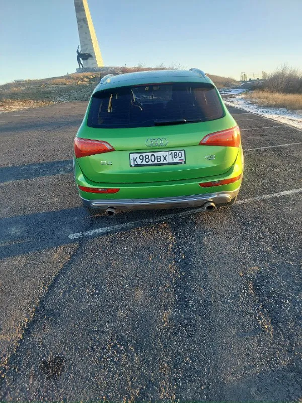 Продам audi q5 2011 г 2л бензин 211лс полный привод кватро машина своя я владелец машина всегда обслуживается поэтому работает все отлично 2 комплекта колес родной цвет машины очень яркая в любую погоду 1500000 тр торг возле машины возможен обмен т +79493608069 📞 звоните: +7(949)3608069 - фотография - 2