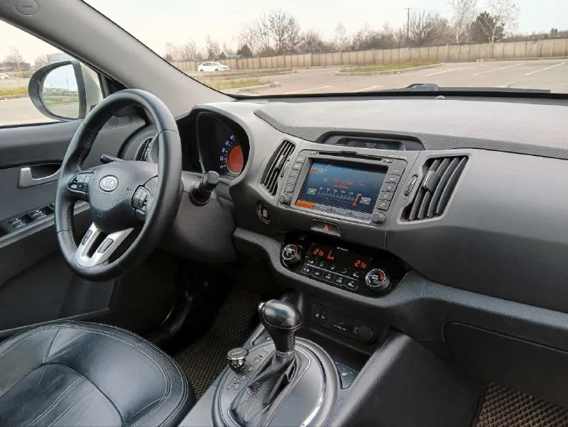 Kia sportage ✅
2011 Год ✅
2.0,, 4Wd, бензин
Пробег 180✅
Максималка premium ✅
Панорама, автопарковка✅
Автотека вся зелёная ✅
Техника👌
Вид💣
Мной гильзован✅
Aвтo нахoдитcя в kpаснодаpе, могу встретить. Вышлю доп. Фото/видео.
Цена 1390 т. Р. ,
Тел. : 8-918-455-44-45
📲 Tg: @arturio_ne
📞 Звоните: +7(918)4554445 - фотография - 6