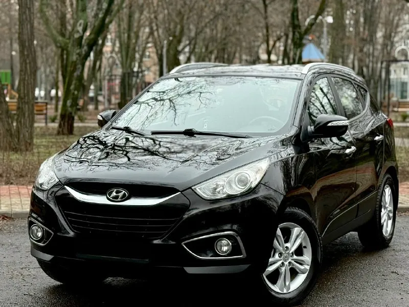 Hyundai ix35 2012 4wd двигатель 2.0 бензин коробка обычный автомат пробег 162000 привод полный подкл... - фотография