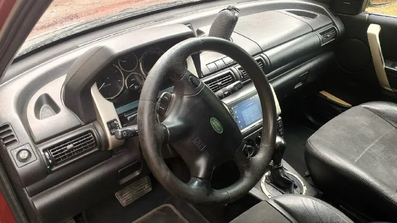 Продам свой личный автомобиль land rover freelander, . 2004 г. в. объем 2.0 турбодизель, расход топлива (10 л), пробег родной 360 и, р. машина донецкая ( не пригон, реагентов рф не видела), двигатель m - 47. ( кто в теме тот в курсе что двигатель очень надёжный), акпп обычный гидротрансформатор- переключает идеально без задержек, без толков и тд. полностью обслуженная топливная ( на 80 т. р), . по ходовке без каких либо стуков, и т д. генератор новый. резины 2- комплекта. я второй хозяин, владею 3 года. покупался мною тоже у знакомого, . цена 670 т, р. возможен символический торг. тел: +79494498637 📞 звоните: +7(949)4498637 - фотография - 5