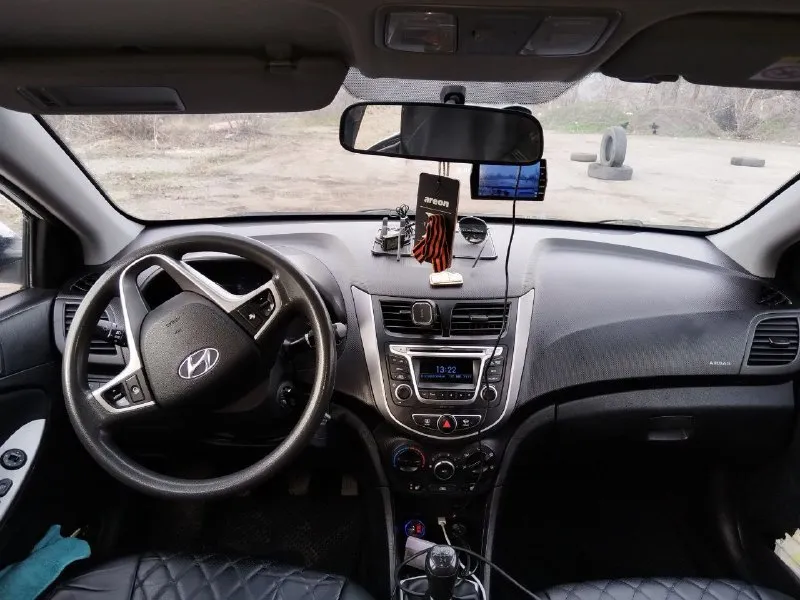 Продам hyundai solaris 2014г. пробег 205.000,мкпп 1.4 бензин. автомобиль юридически чист. состояние:электроника, ходовка, мотор и мкпп отлично. чистый ухоженный салон. по заднему бамперу есть маленький нюанс. цена 875.000 г. макеевка, +79495541972 📞 звоните: +7(949)5541972 - фотография - 6