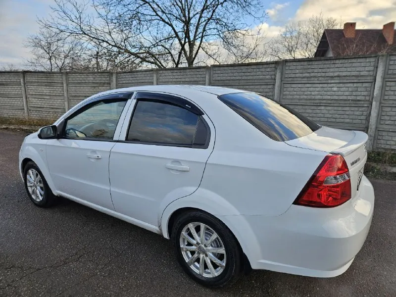 Продам chevrolet авео 1.4 2011 год, 260пробег 495тр +79493634866 📲 tg: инокентий 📞 звоните: +7(949)3634866 - фотография - 3