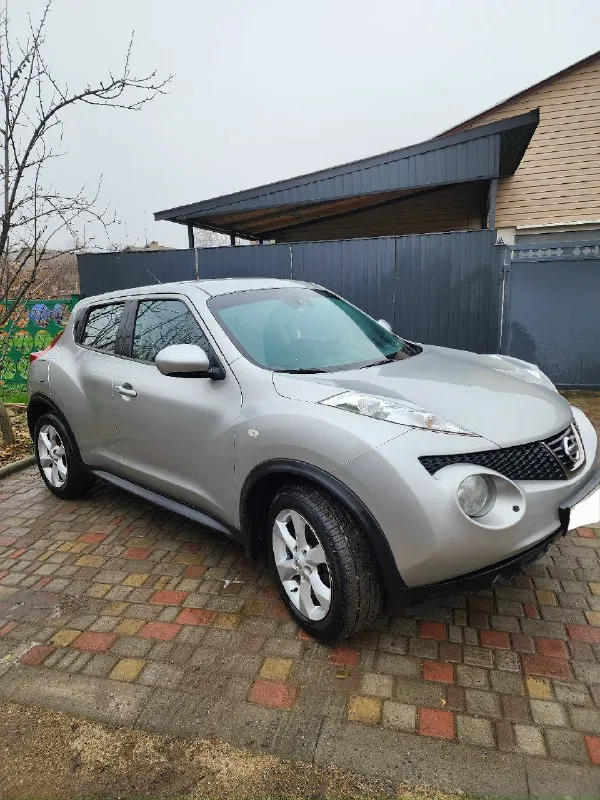 Продаю juke в хорошем состоянии. 2012 года выпуска. пробег: 182000 км. мотор: 1.6 на механике цена: 950 тыс. рублей осмотр г. харцызск +79493271980 📞 звоните: +7(949)3271980 - фотография - 2