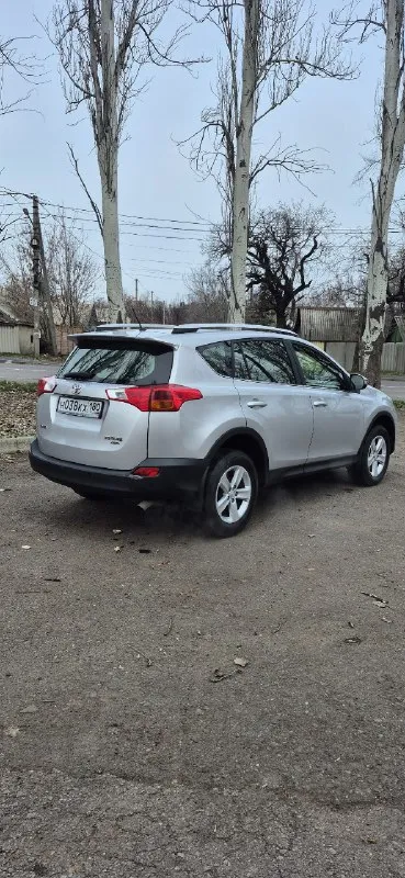 Продам. toyota rav4. 2013год. 2.0л. полный привод. cvt. пробег 96000 км. подтвержденный автотекой. авто в отличном состоянии, весь в родном окрасе. один хозяин. полный стеклопакет, датчик света, дождя. двухзонный климат контроль, круиз контроль, подогрев сидений и т. д. цена:2050000₽. +79493480848. 📞 звоните: +7(949)3480848 - фотография - 5