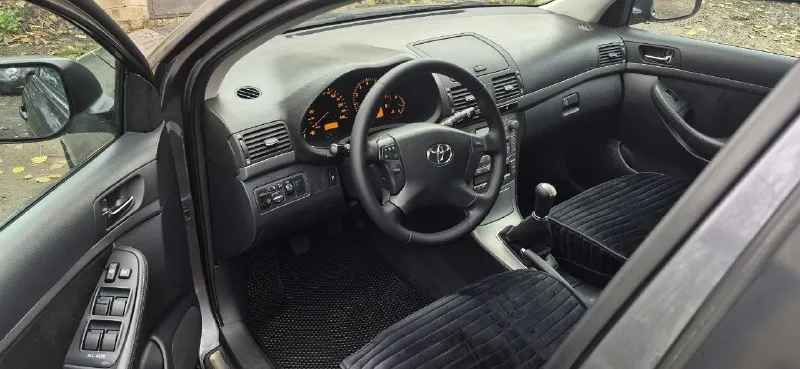 Toyota avensis 2008г мотор 1.8 газ- бензин кпп - механика. пробег 293т. км. автомобиль в хорошем состоянии, после то по ходовой. не пригонялся, покупался в конце 2008г в донецке, у дилера. гбо зарегистрирован. из недостатков трещина на лобовом стекле. цена 645т. р осмотр в донецке +79498384327 - фотография - 5