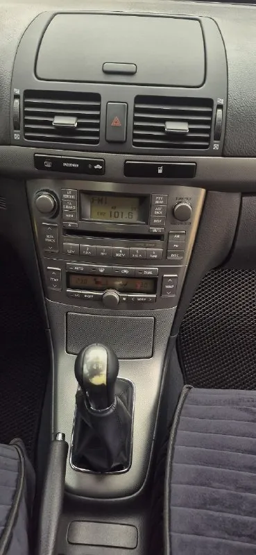 Toyota avensis 2008г мотор 1.8 газ- бензин кпп - механика. пробег 293т. км. автомобиль в хорошем состоянии, после то по ходовой. не пригонялся, покупался в конце 2008г в донецке, у дилера. гбо зарегистрирован. из недостатков трещина на лобовом стекле. цена 645т. р осмотр в донецке +79498384327 - фотография - 7