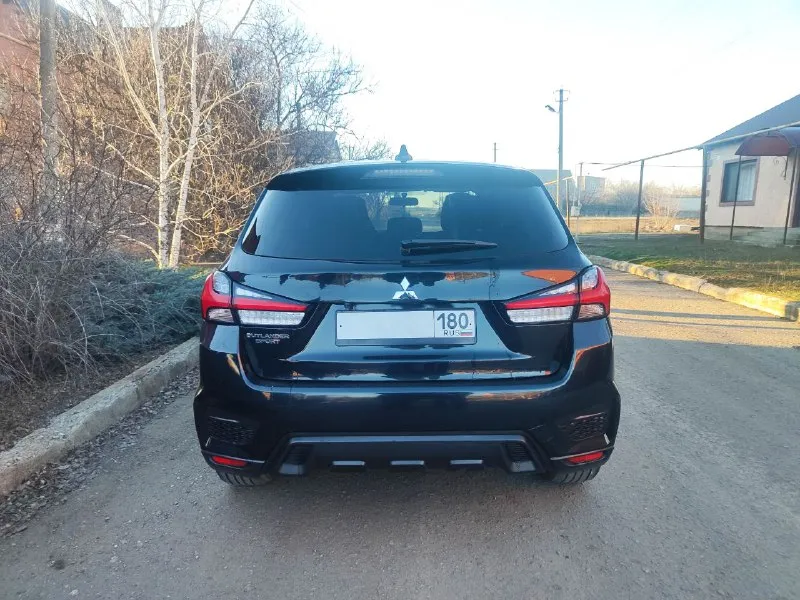 +79493289725 продам mitsubishi outlander sport, кроссовер, 2019 год, 2.0 бензин, коробка автомат (вариатор). круиз-контроль, климат-контроль, камера заднего вида. автомобиль в отличном техническом состоянии. салон в идеале. с документами полный порядок. vin код ja4ap3au9lu016384 в машине не курили! пробег 155 тыс. 1,7 млн. - фотография - 4