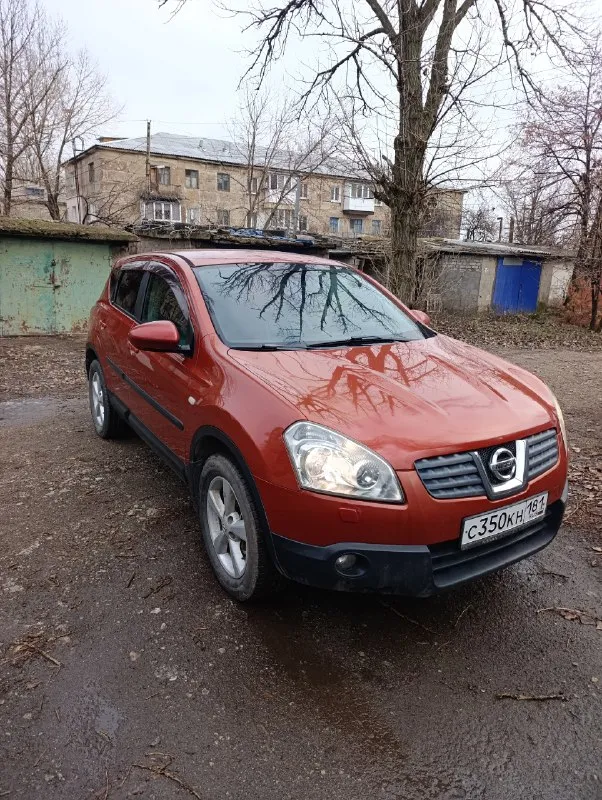 Продам nissan кашкай, 2008 года выпуска, 2.0 бензин, автомат, подключаемый полный привод, автомобиль полностью обслужен, ходовая часть заменена вся, мотор в отличном состоянии, масло не берет, коробка работает отлично, кожаный салон, подогрев сидений, двух зонный климат контроль, круиз контроль, электро зеркала со складыванием, кузов без коррозии, документы в порядке, новая зимняя резина, осмотр алчевск -перевальск, цена 880.000 рублей, тел +7-959-162-91-24 📞 звоните: +7(959)1629124 - фотография - 2