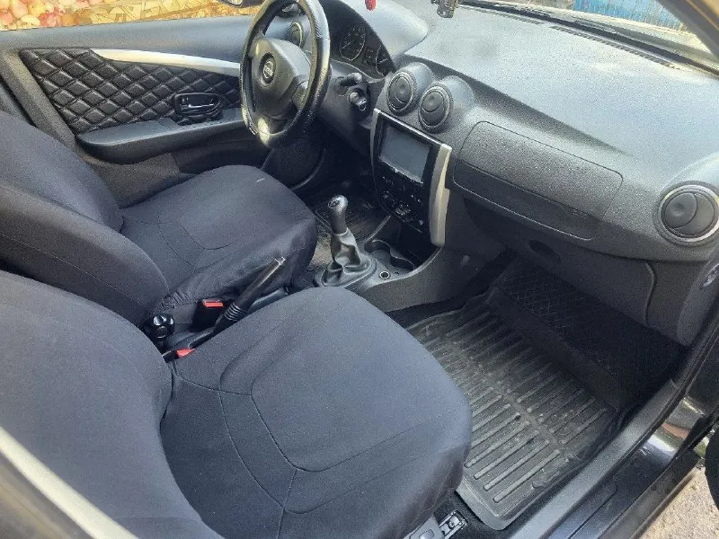 Nissan almera g15, 2013г. надёжный бюджетный неприхотливый автомобиль. один хозяин! гидроуселитель руля, кондиционер, обогрев заднего стекла, регулировка боковых зеркал, центральный замок, стеклоподьемники передние, подогрев передних сидений. птс оригинал, пробег родной, в такси или каршеринге никогда не была. коробка переключает все скорости идеально. двигатель 1,6 бензин, работает без нареканий. бензин 92. авто без каких-либо ограничений на регистрацию. пробег 222тыс. км, езда в смешанном цикле, 50% трасса и 50% город. стоимость 655000руб, возможен торг при осмотре. авто находится в г. донецк. +79494696557 феникс +79173888139 мах 📞 звоните: +7(949)4696557 - фотография - 4