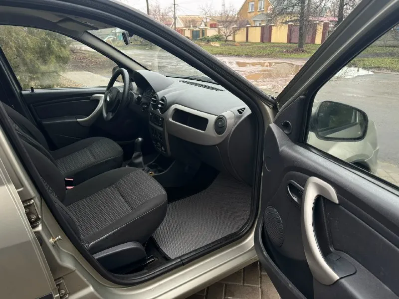 🚗продам🚗 renault логан 2011 года! в идеальном состоянии! кондиционер, аbs, гидроусилитель руля, 2электростеклоподъемника, музыка, центральный замок, 2 комплекта резины. авто на полном уверенном ходу, ходовая, мотор и коробка на 5+ за авто не стыдно, бережная эксплуатация! не бит не крашен!!! цена 545 тыс руб осмотр г макеевка тел: +7949-899-78-42 телеграмм +7918-897-04-75 📞 звоните: +7(949)8997842 - фотография - 6