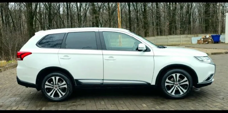 🚗🅰️mitsubisi autlender 📅год выпуска: 2016 🚘не бита не крашена ✈️один владелец 📦кпп: автомат ⚙️двигатель:2.0л 💴цена: 1.620т₽ 🗺️пробег:143.000 км объем 2.0 -полностью обслужена -полный привод -усилитель руля -круиз контроль -4 эл стеклоподъёмника - зеркала с подогревом и эл складыванием -датчик света -датчик дождя -мультируль -акустика, aux, usb -камера задниго вида - подушки безопасности (airbag), abs, esp. +79496164847 +79496164847 📞 звоните: +7(949)6164847 - фотография - 4