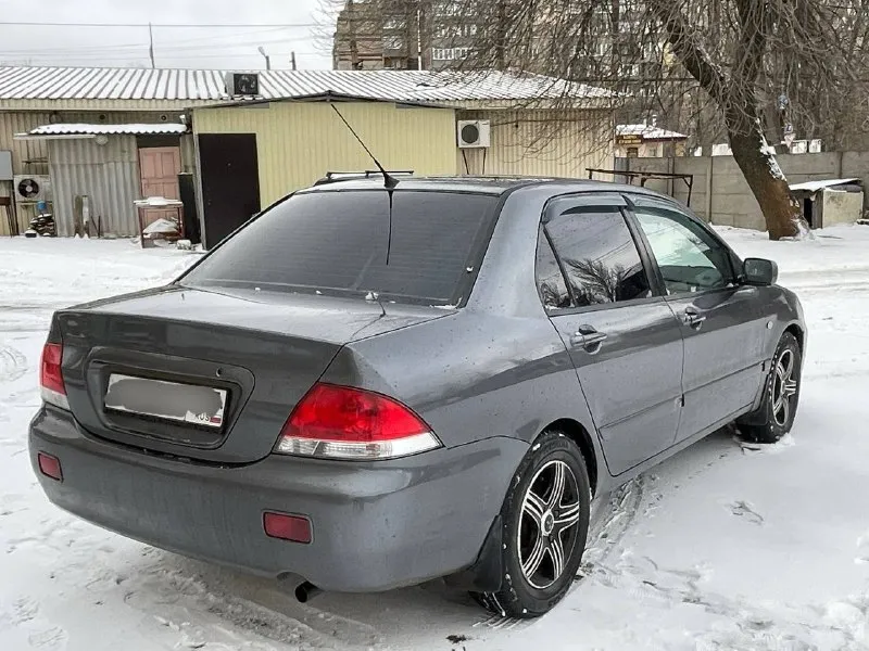 Митсубиси лансер 9🔥🔥 2005 года без гнили ! дно, пороги, все несущие части целые 👍 документы полный порядок ✅ ходовая часть мячик авто дымит нужно поменять маслосьемники ‼️ цена 🎁 370к +79497921304 +79493182670 донецк - фотография - 5